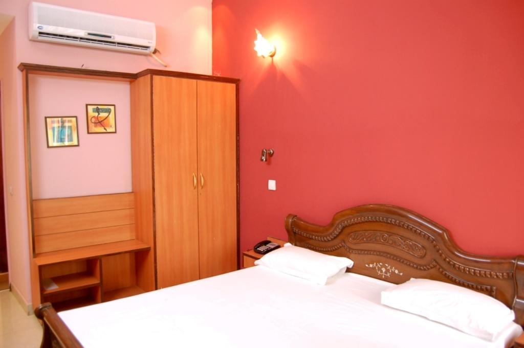 Hotel D R International Ambāla Oda fotoğraf