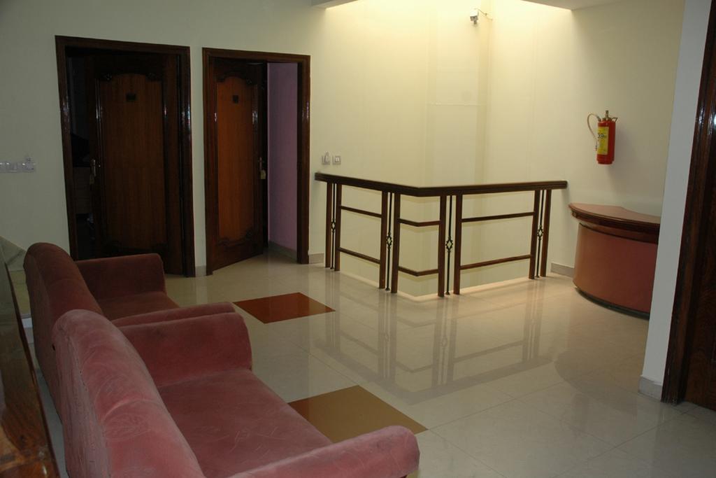 Hotel D R International Ambāla Dış mekan fotoğraf