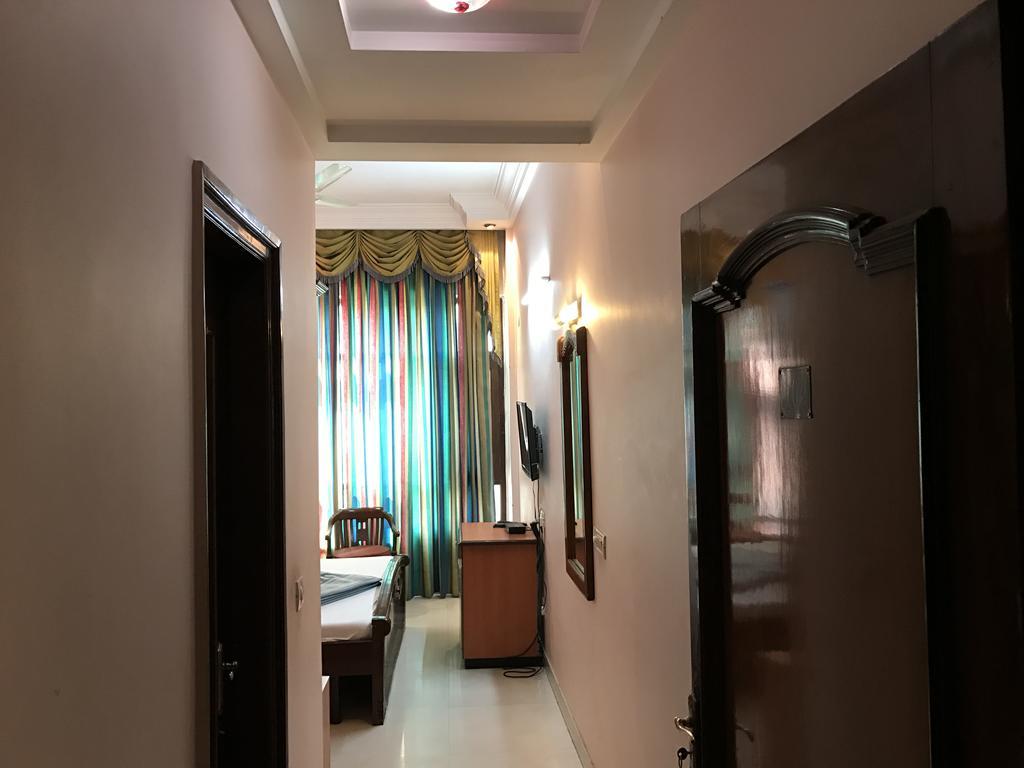 Hotel D R International Ambāla Dış mekan fotoğraf