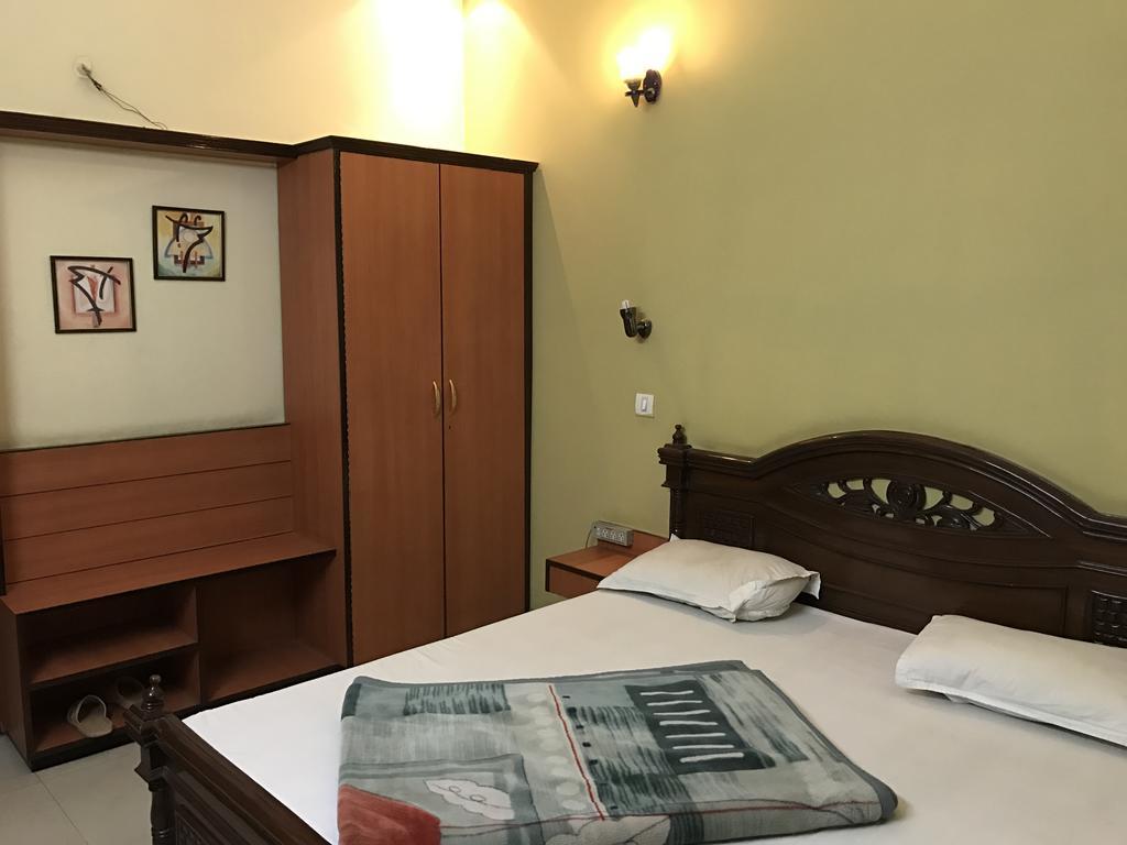 Hotel D R International Ambāla Dış mekan fotoğraf
